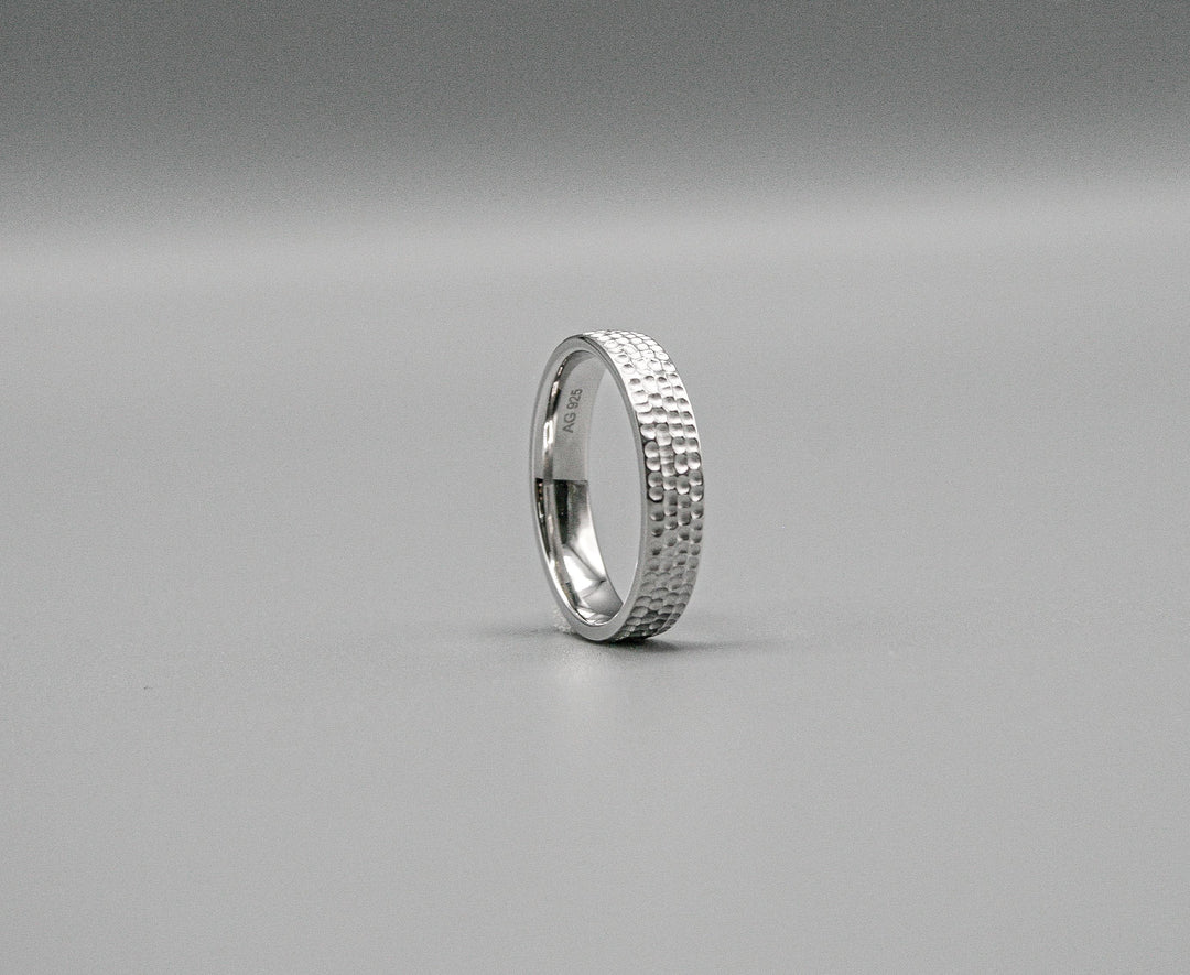 925 Silber Herrenring Rhodiniert 5mm Hammerschlag von Deinschmuck by TL